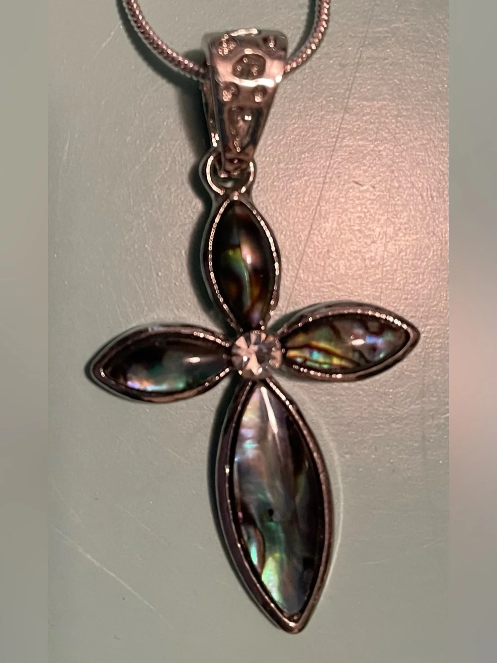 Shiny Silver Abalone Cross Pendant Extendable Necklace